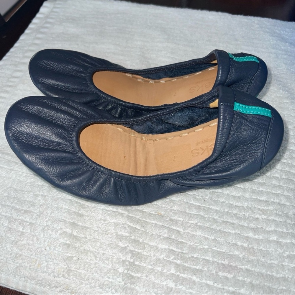 TIEKS ITALIAN LEATHER FOLDABLE BALLET FLATS IN CALIFORNIA NAVY COLOR//SIZE 7 - Picture 10 of 11